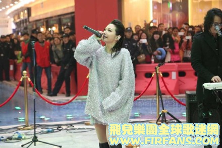 表演結束後的我可是泡了很久的熱水澡才把熱量補回來 @宜昌2.jpg
