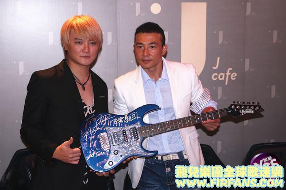 阿沁 J cafe 1.jpg