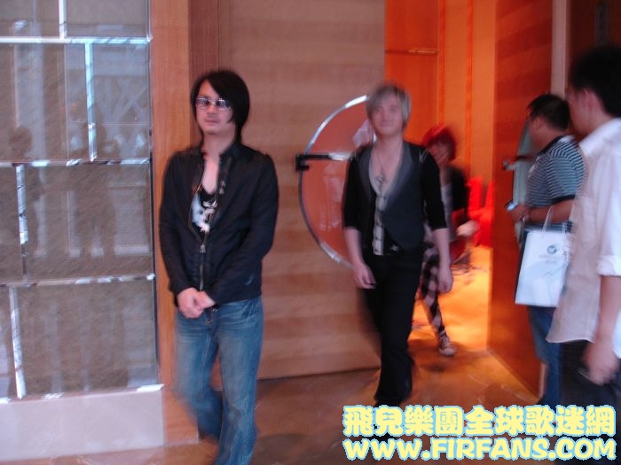 老师和阿沁.jpg