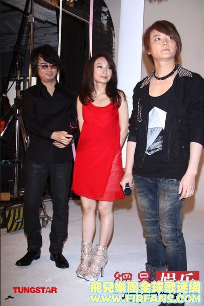 网易版02.jpg